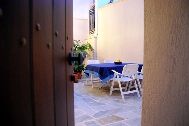 Stone Mansion House Apartment Skopelos Town Exterior photo